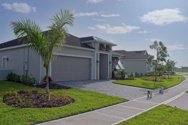 Best Professional Driveway Pavers  in Knollwood, IL